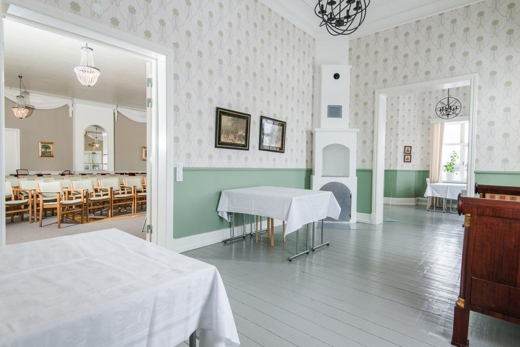 Hotell Ranten Falkoping Exterior photo