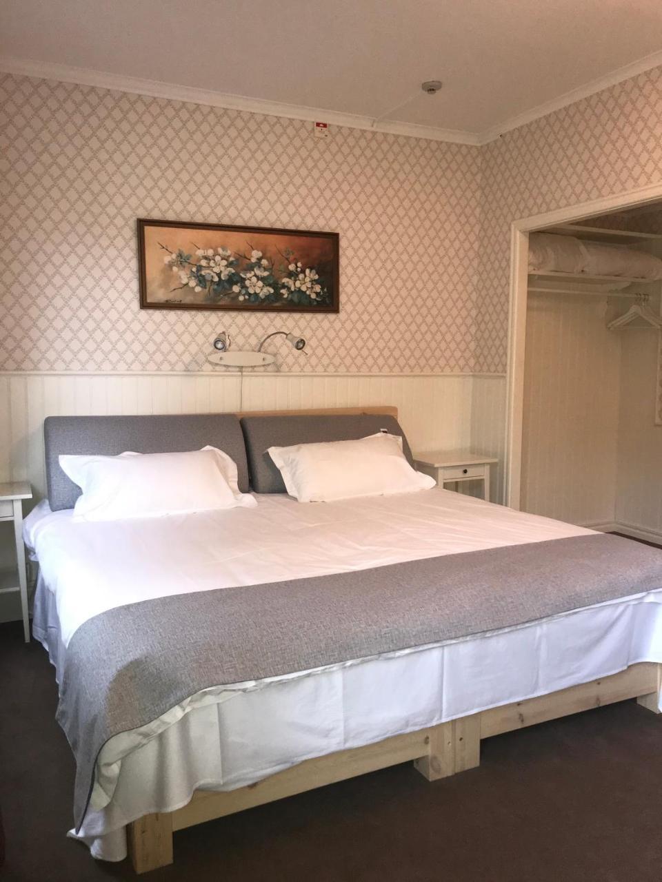Hotell Ranten Falkoping Exterior photo